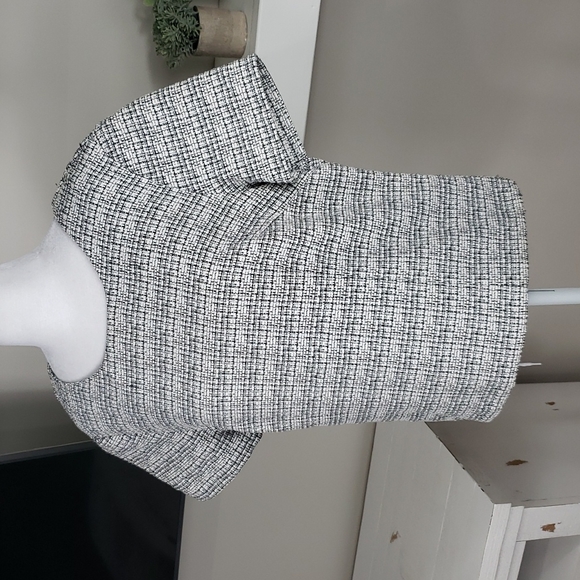 Express Short Sleeve Tweed Top - Picture 4 of 14